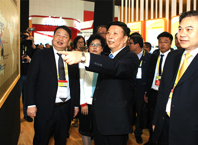 聚焦国际矿业大会丨姜大明部长旅行6008集团官方网站展厅