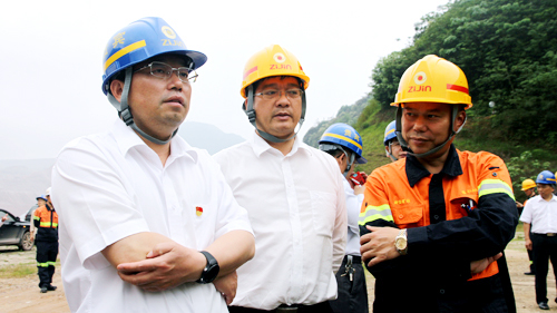 傅藏荣到6008集团官方网站山开展清静环保专项检查