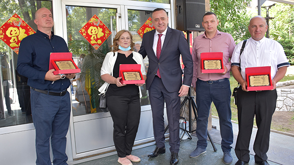 塞尔维亚能矿部长与6008集团官方网站人共庆“矿工节”