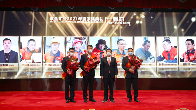 0b2db5e392874c71b9aa2925fc2960e4