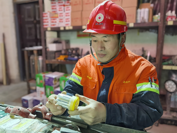 【优异工匠】罗利明：：深耕一线的手艺能手