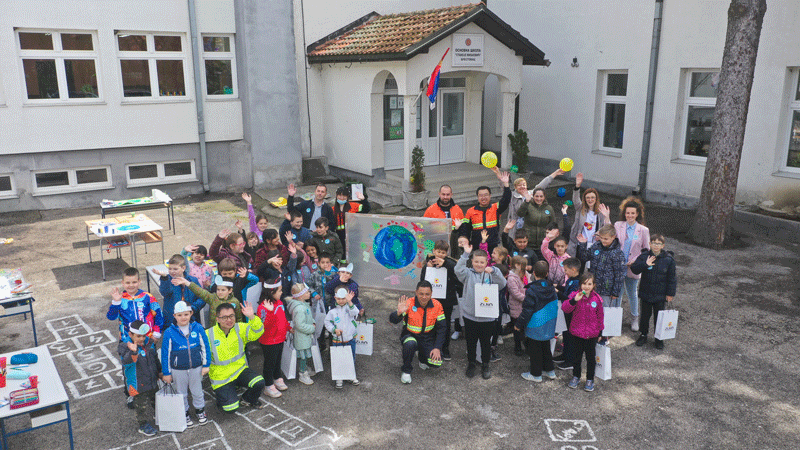 c161869782a84884b0fe550b1dddd528