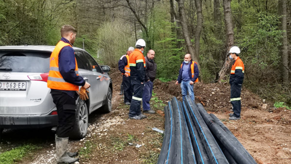 eff0159ac2594ed9b00045f8cc1408e0