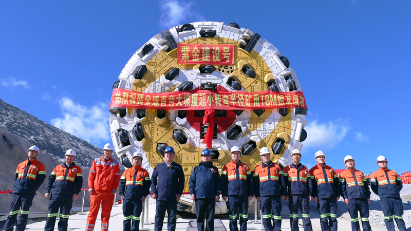 7cf1ea8f030c482bbfe5b52ba83cdc5a